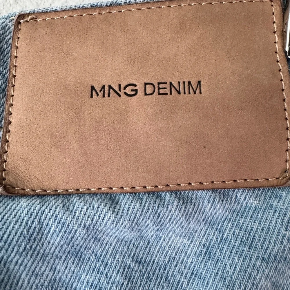 Mango MNG Denim Mens Size 34‎ Light Wash Blue  Pleated Relaxed Fit Cotton Shorts
